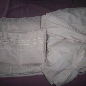 Super Soft Microfiber Queen Sheet Set Deep Pocket, 1 Pillowcase **USED, FLAWS**